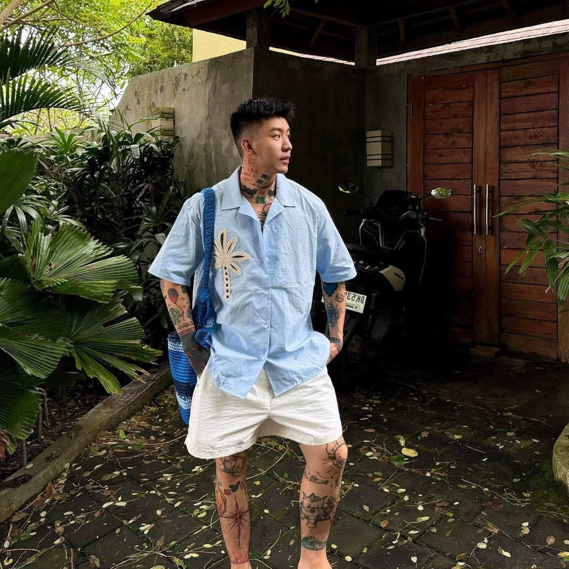 Retro Cuban-collar Embroidered Hawaiian Short-sleeve Shirt