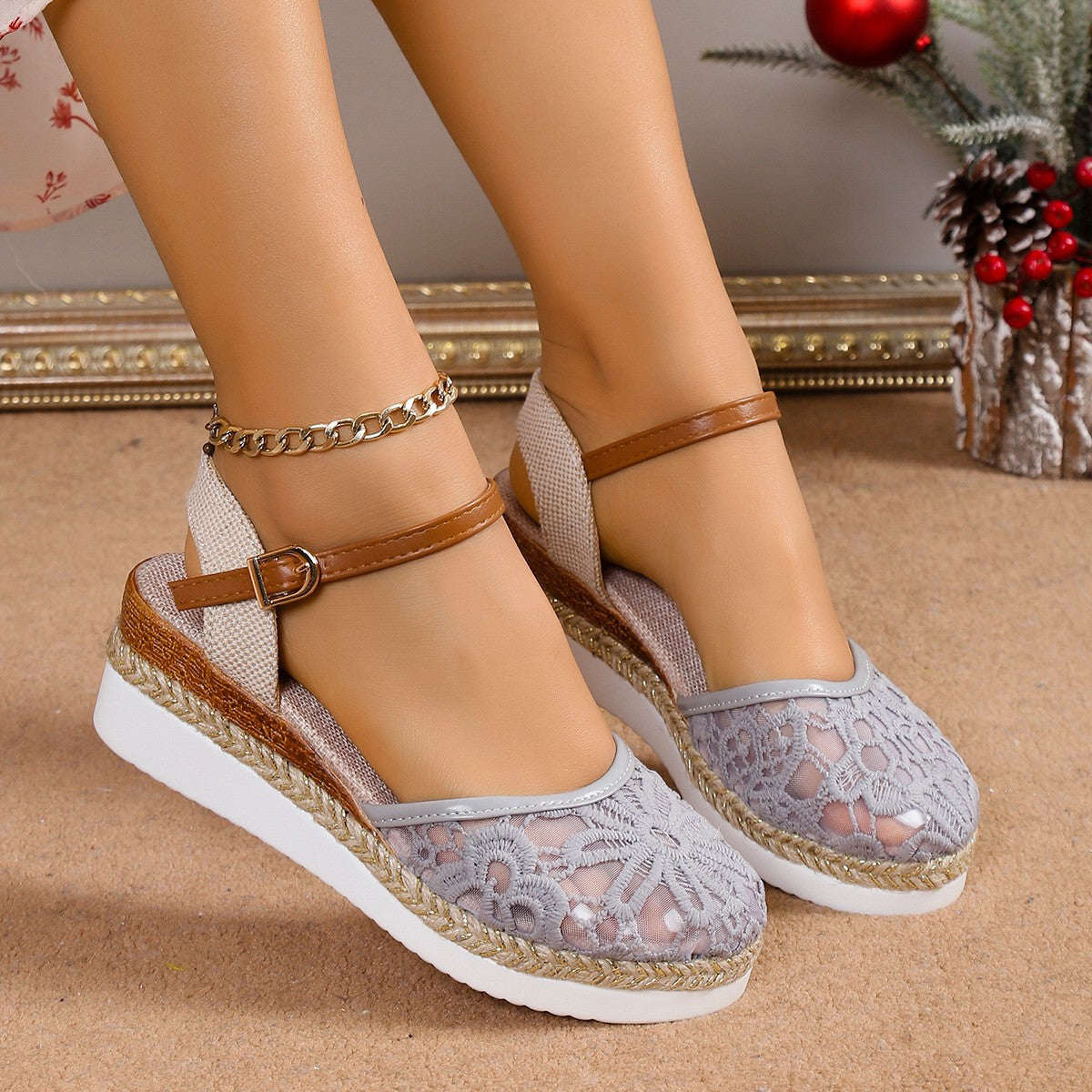 Womens Plus-Size Mesh Breathable Embroidered Stylish High-Heel Sandals